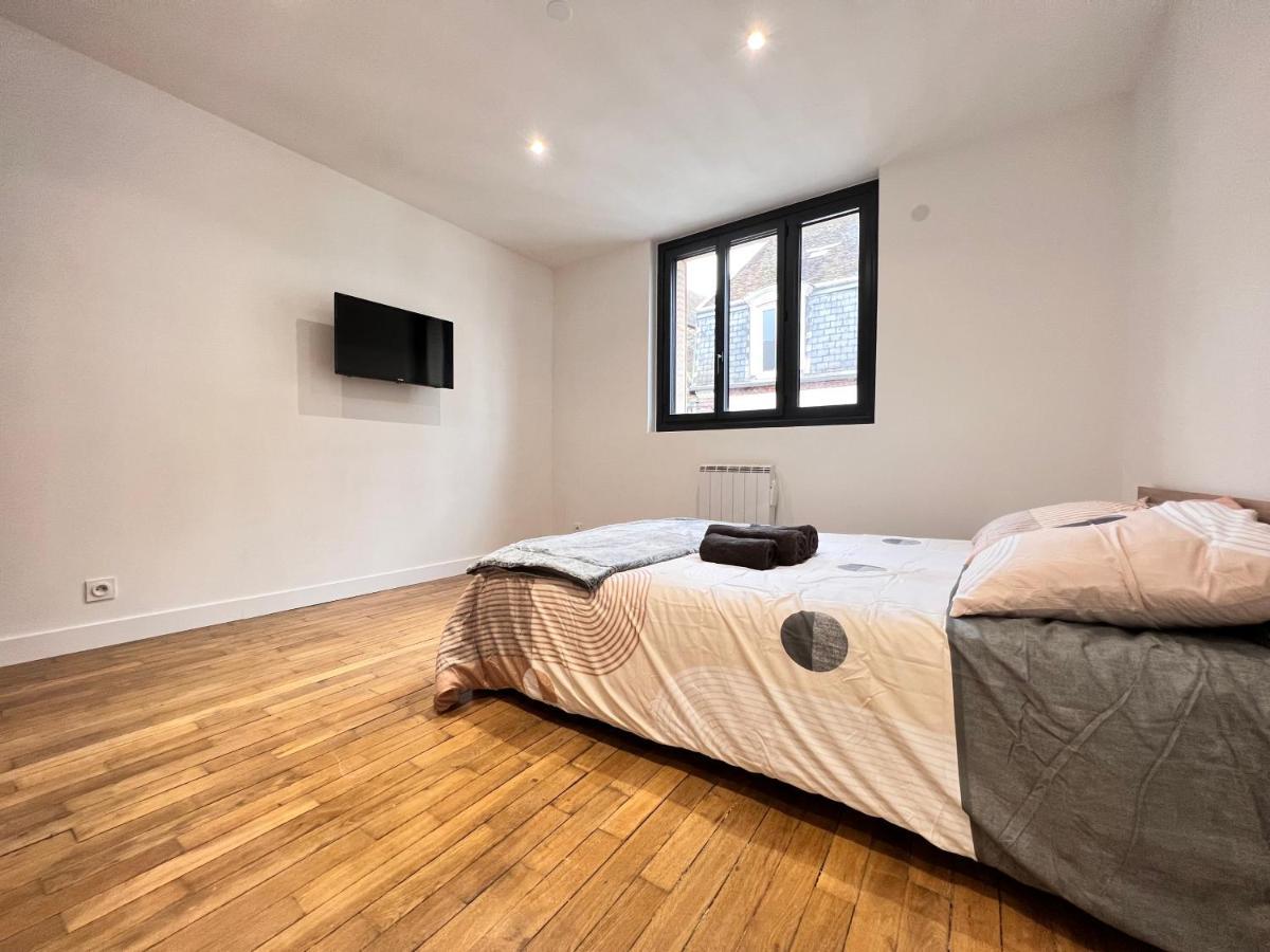 Sens - Appartement Proche Gare Et Centre Ville - Wifi Fibre - Check In Autonome - Bel Espace De Vie - Smart Tv Eksteriør billede